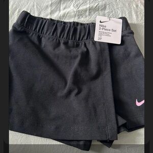 💜Sold💜Nike Black and Pink Skort Sz. 3T